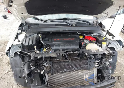 2019 Jeep Compass Trailhawk 4X4 z USA, uszkodzony, nr VIN 3C4NJDDB2KT671066